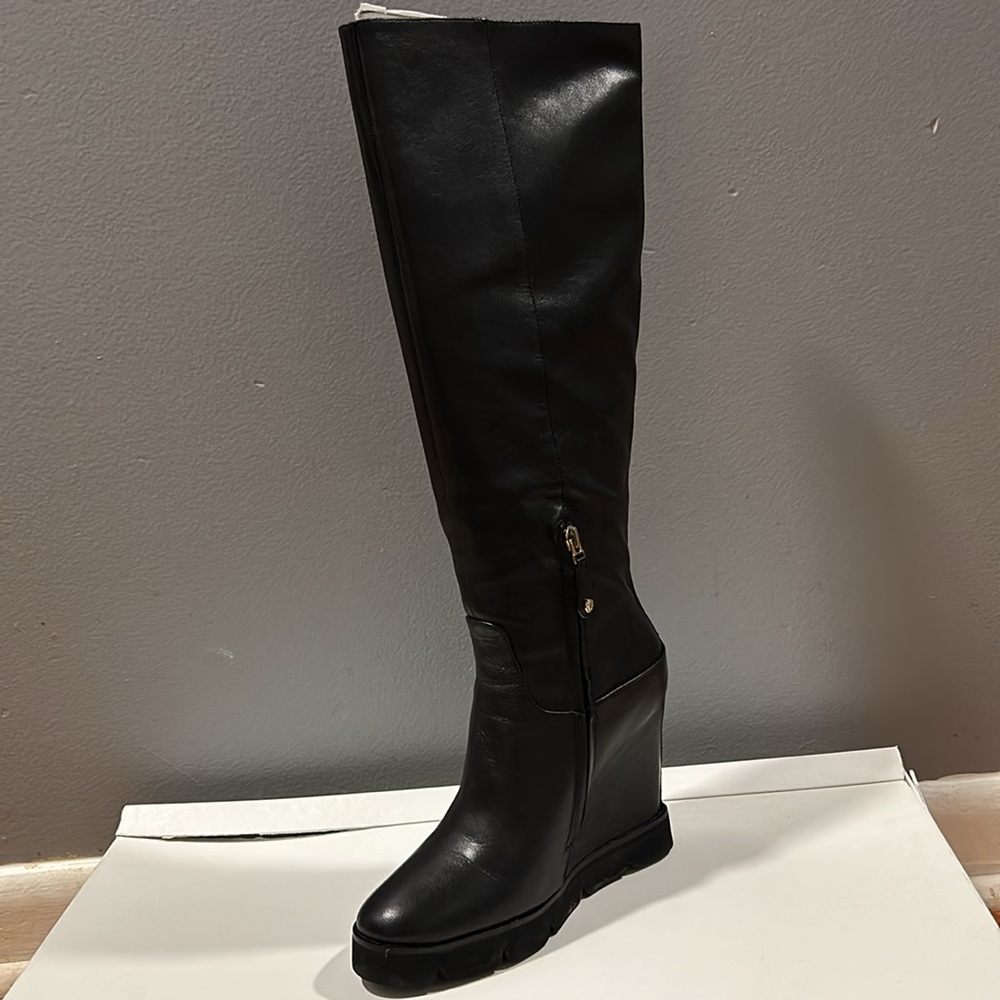 Wedges - Picture 4 of 4